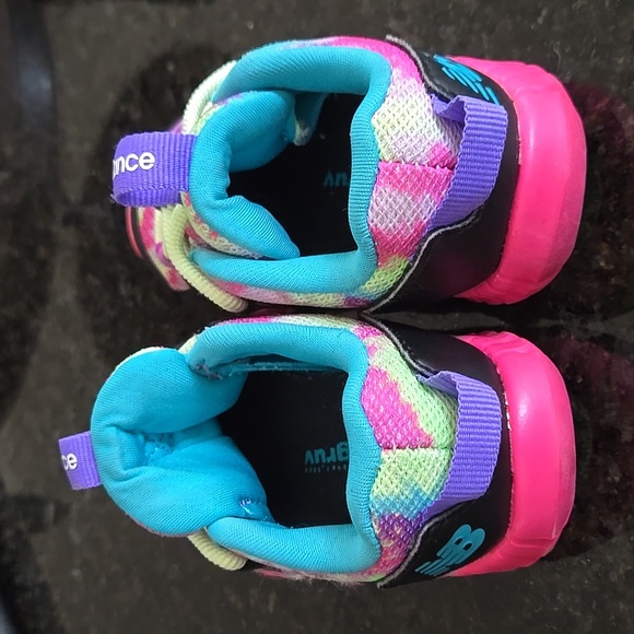 New Balance| PlayGruv v2 Tie Dye Toddler Sneakers Sz 6c - Picture 3 of 7